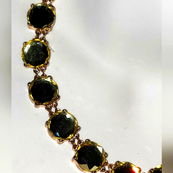 Exquisite Aldo Light Lemon Colored Jeweled Gold Tone Statement Choker Necklace - Picture 3 of 3